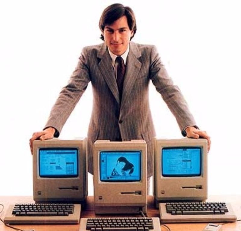 30 Fascinating Photographs of a Young Steve Jobs in the 1970s and 1980s