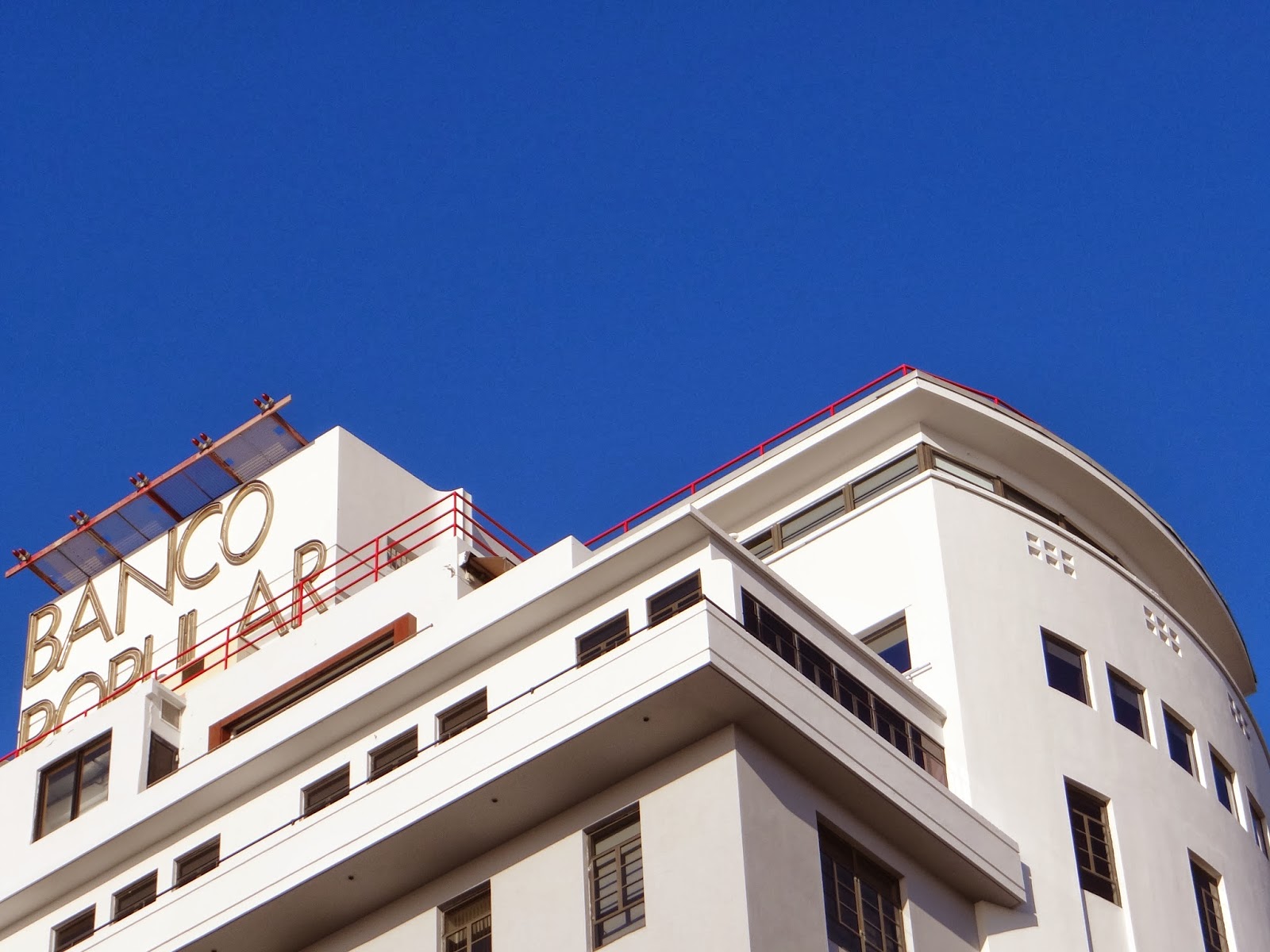 Art Deco Where and When I Can Find It Banco Popular de Puerto Rico