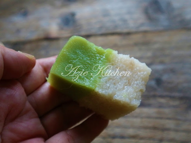 Kuih Seri Muka Istimewa Azie Kitchen - A Keeper Recipe