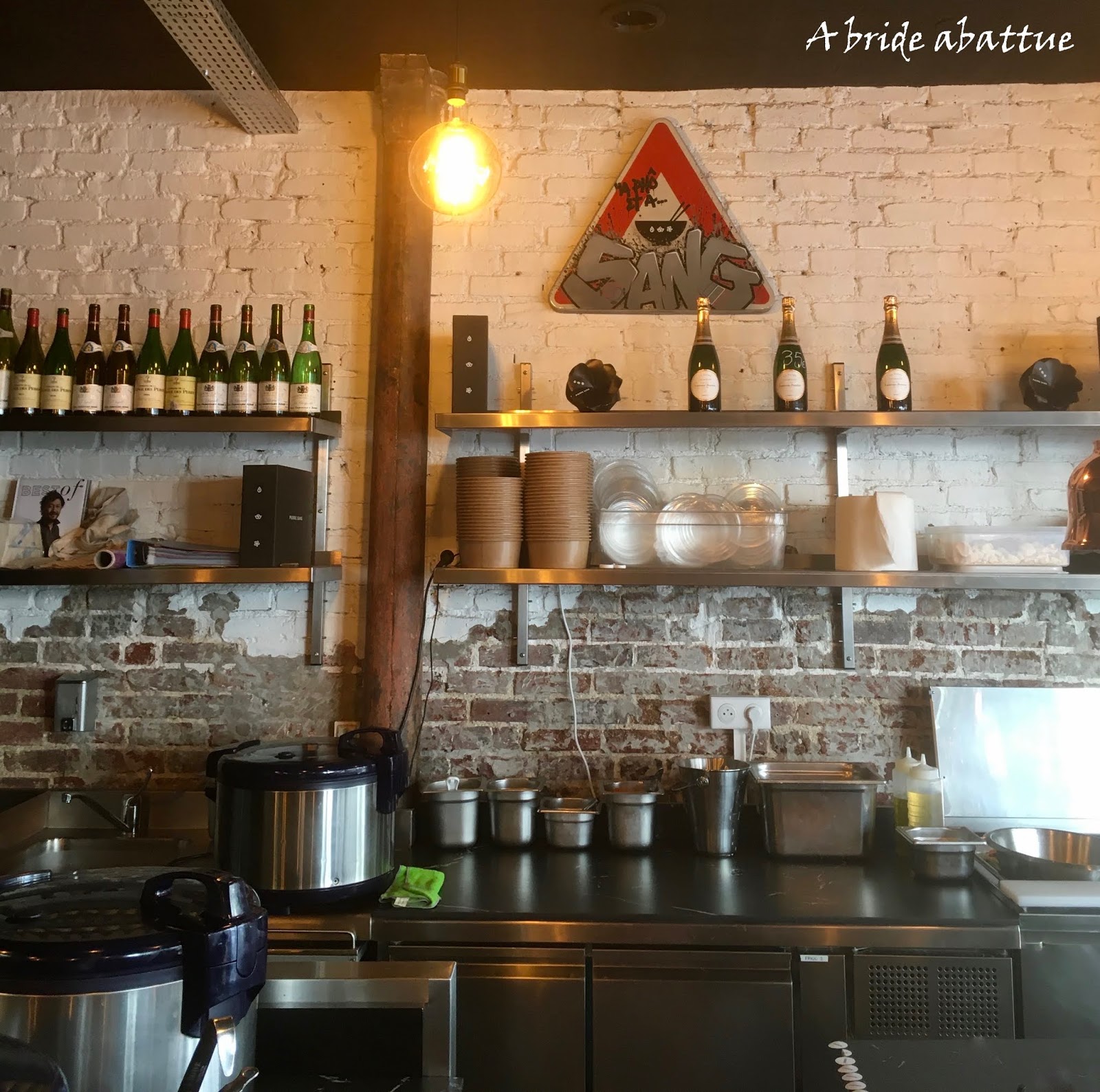 12 Rue Notre Dame Des Champs 75006 Paris A bride abattue: Le bibimbap, spécialité du Pierre Sang Express rue