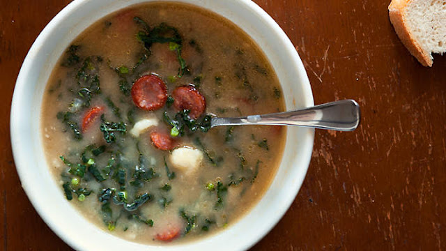 Emeril Lagasse: Traditional Portuguese Kale & Chorizo Soup