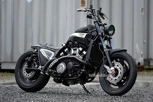 Custom Yamaha V-Max Bobber