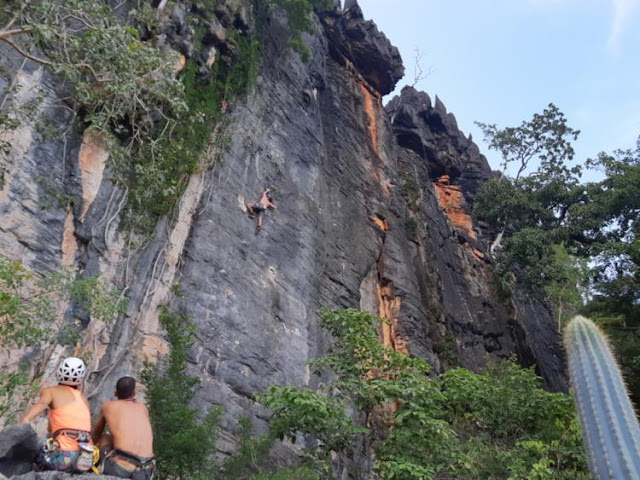 Encontro de Escaladores do Nordeste começa em distrito de São Desidério