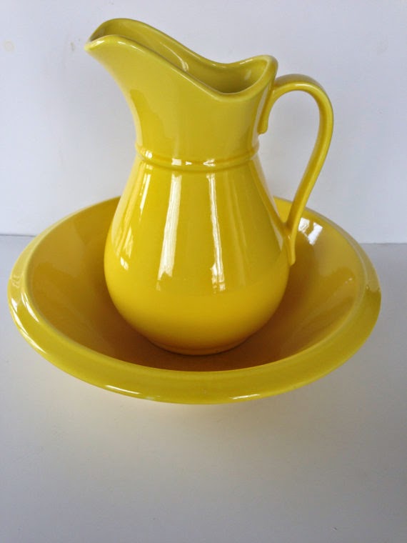 https://www.etsy.com/listing/177426025/vintage-1960s-holiday-designs-usa-yellow?ref=shop_home_active_18