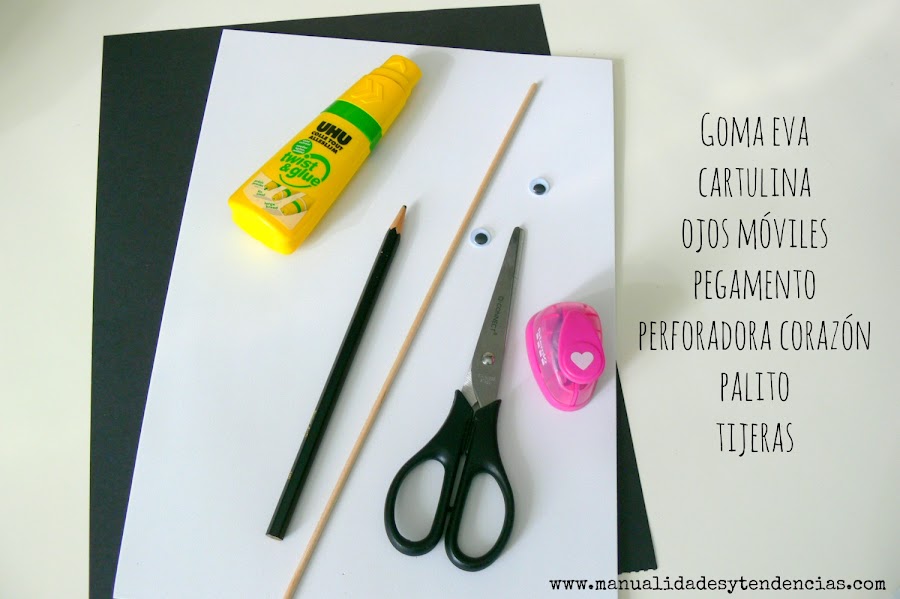 Materiales para hacer marioneta oso panda fácil