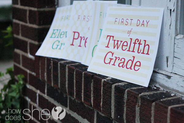 Back to School: First Day Photo Signs! {Free Printable}