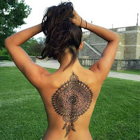 Tatuajes en la espalda para mujeres