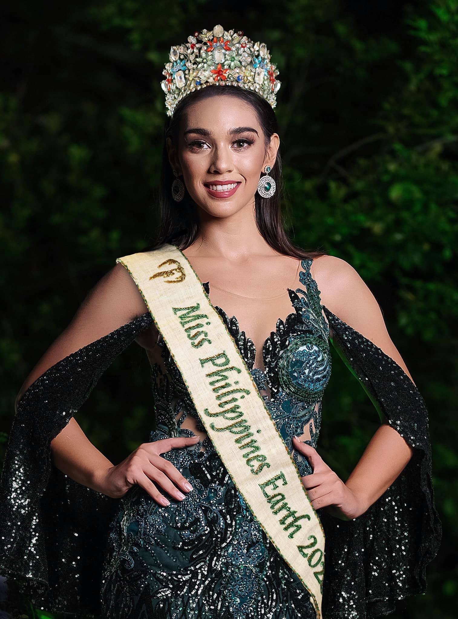 Miss Philippines Earth 2021 is Naelah Alshorbaji