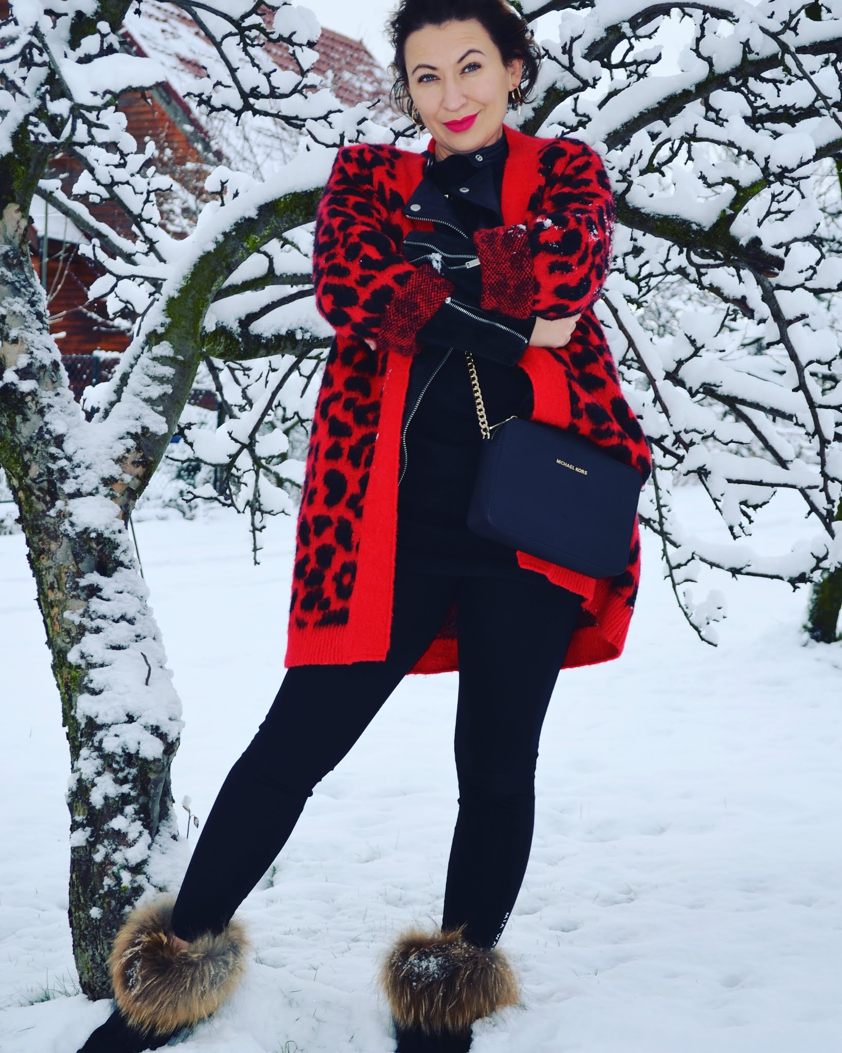 Perfect Winter Outfit in Black & Red