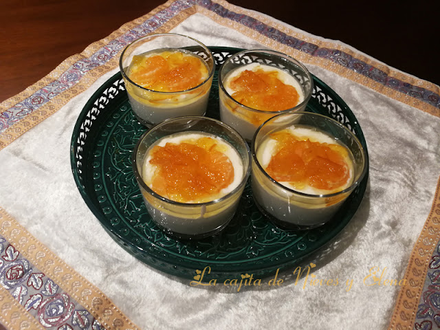 Vasitos de tarta de queso y mandarina