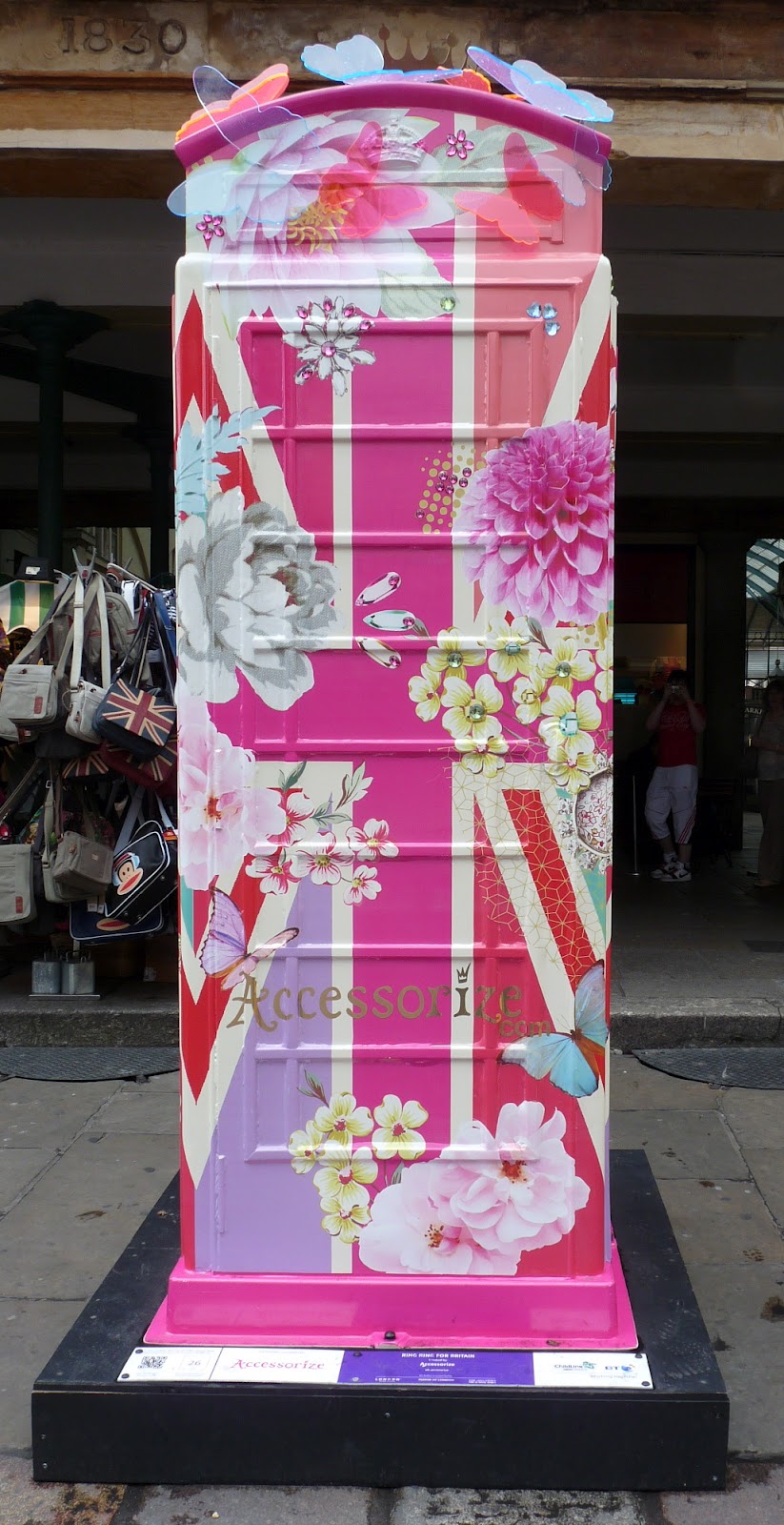 DM Design My new Street Art pics at Covent Garden, Artbox project