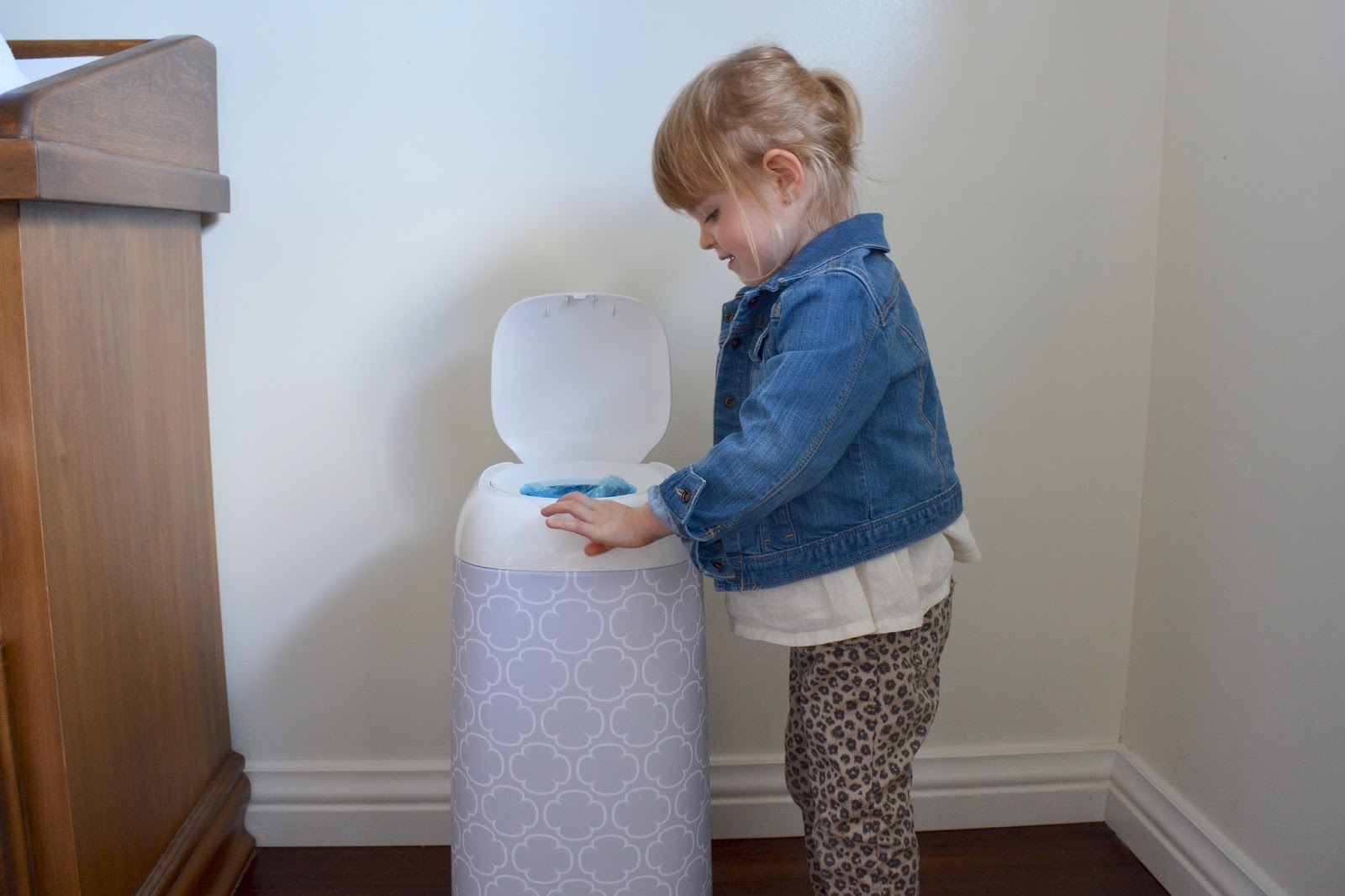 The Pampered Baby Diaper Genie Expressions {Review + Giveaway}