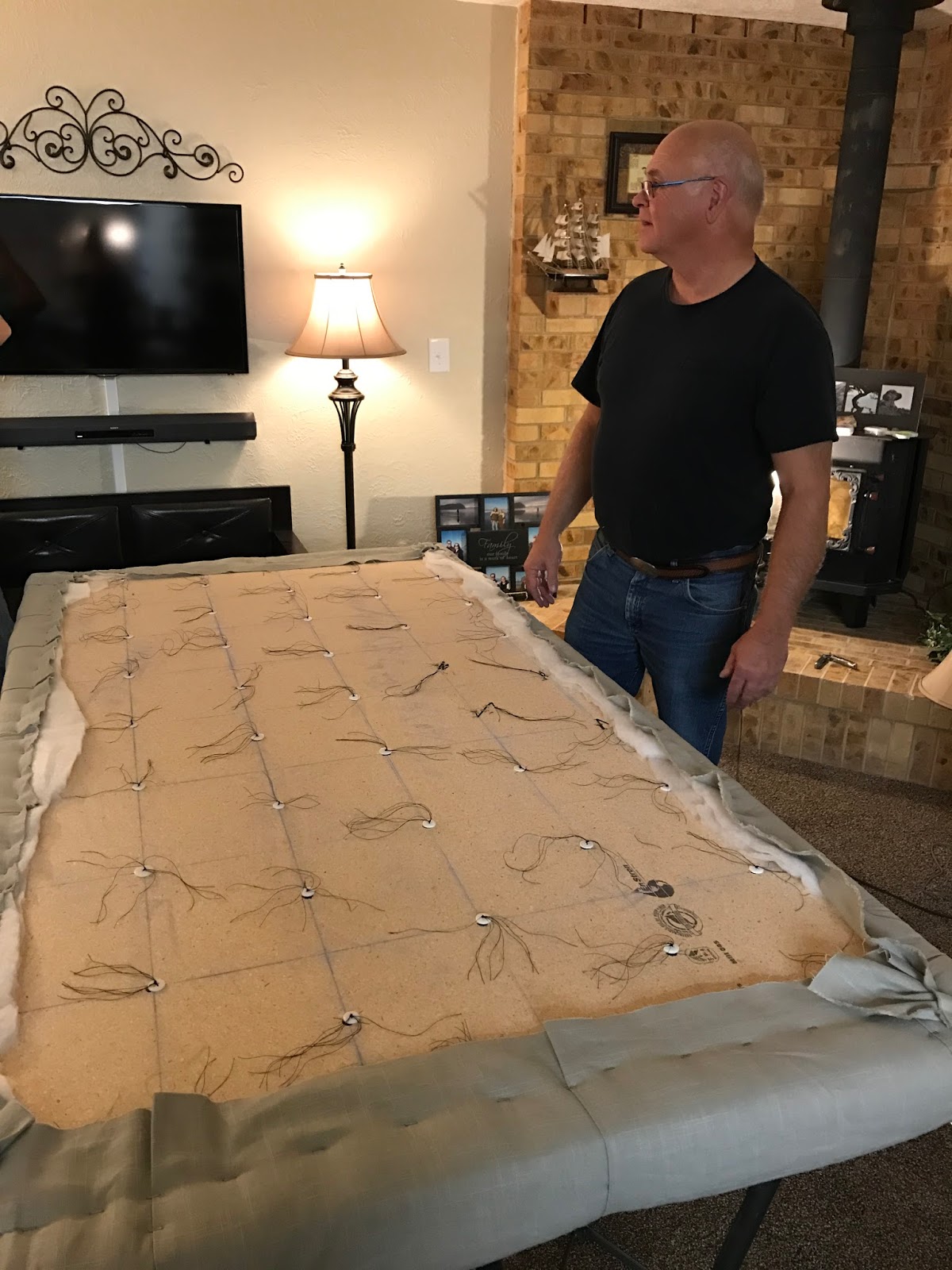Home Sweetly Home: DIY Diamond Tufted Headboard