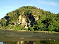 Uniknya Kuil Siwa-Budha Gunung Selok