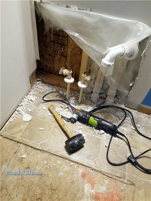 How to Treat Black Mold in Your Bathroom, A&J Property Restoration