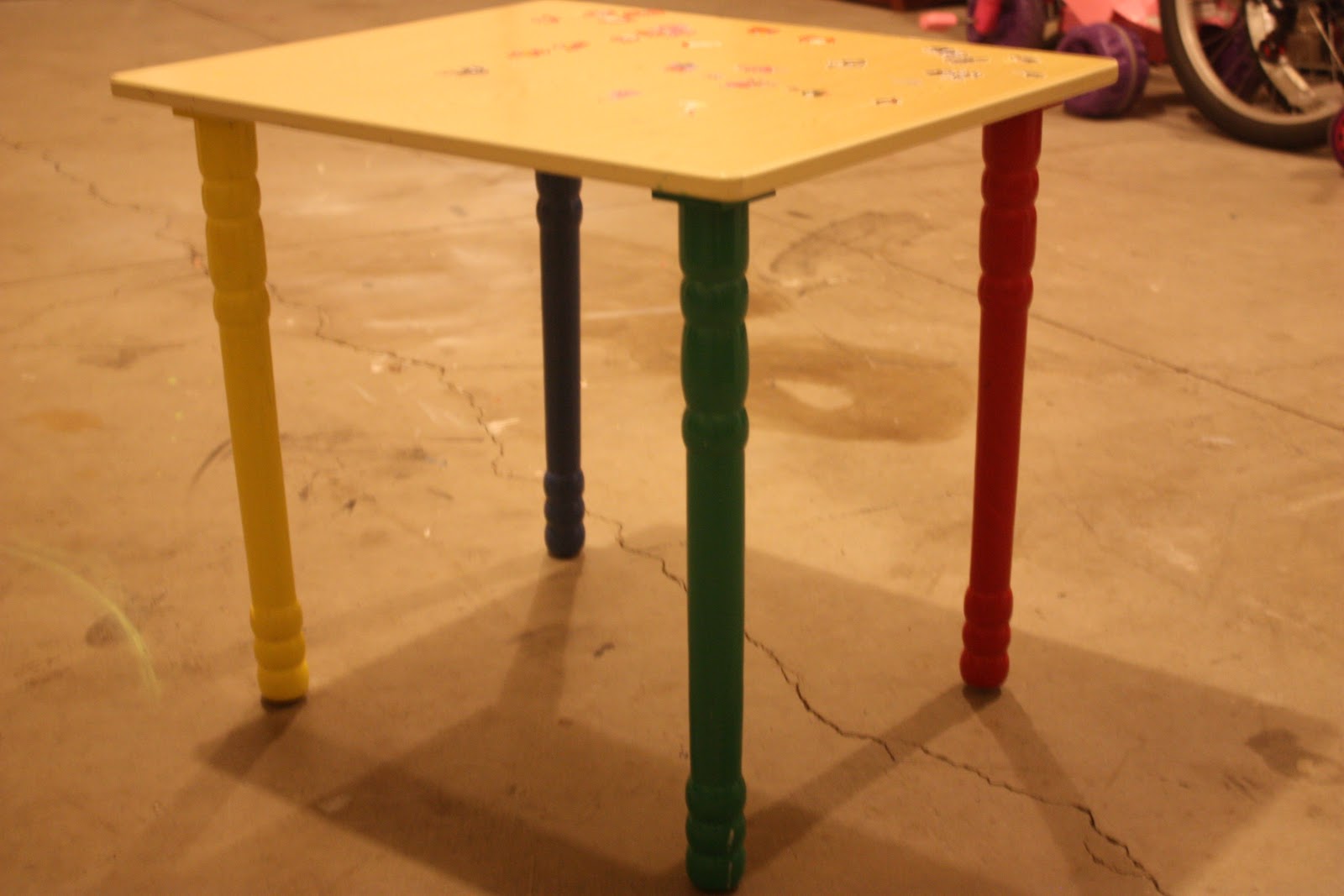 That Morris Family Toddler Table DIY Tutorial