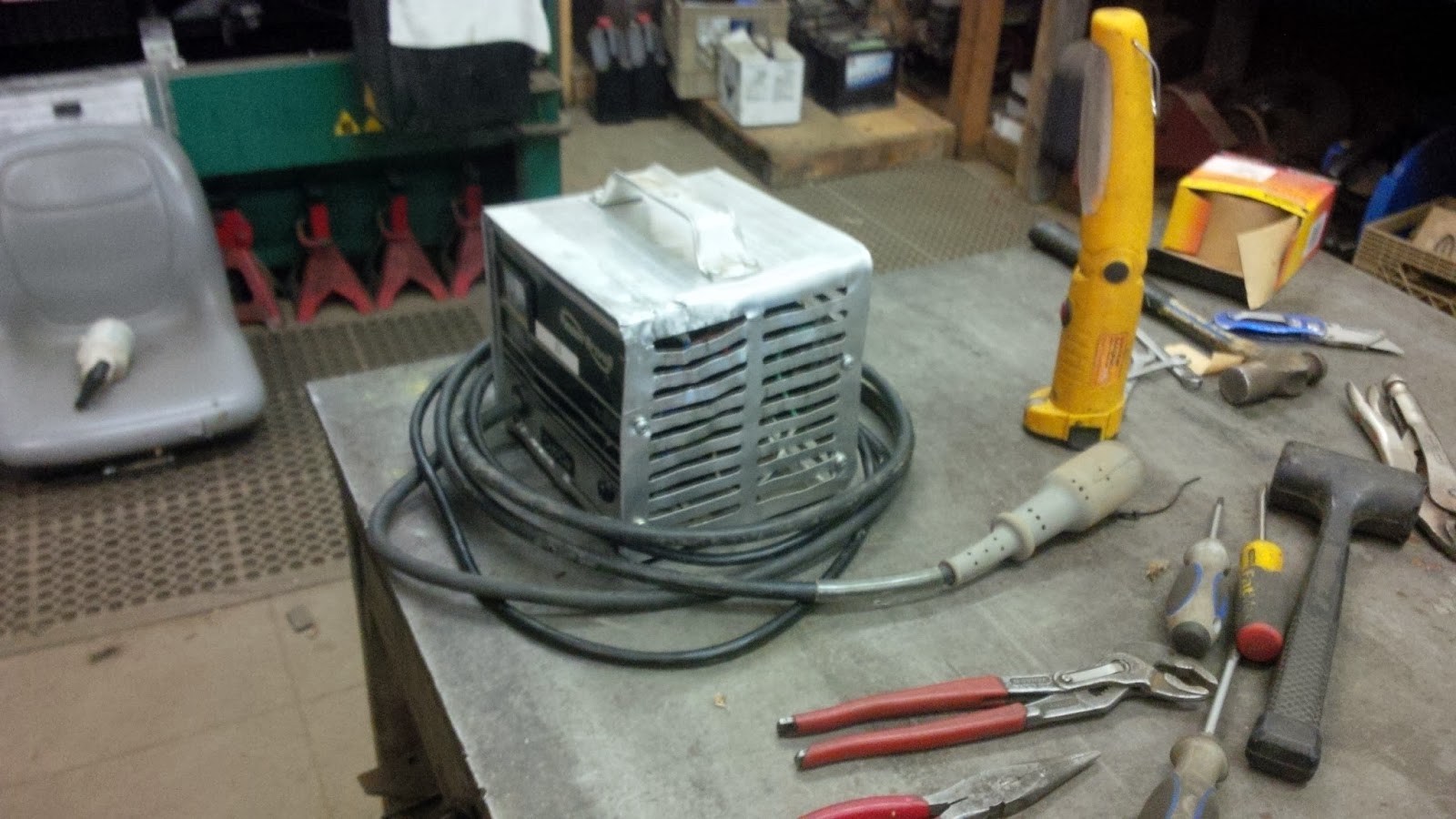 Bobs Shop Club Car charger damage