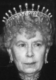 diamond lozenge tiara queen mary united kingdom princess margaret