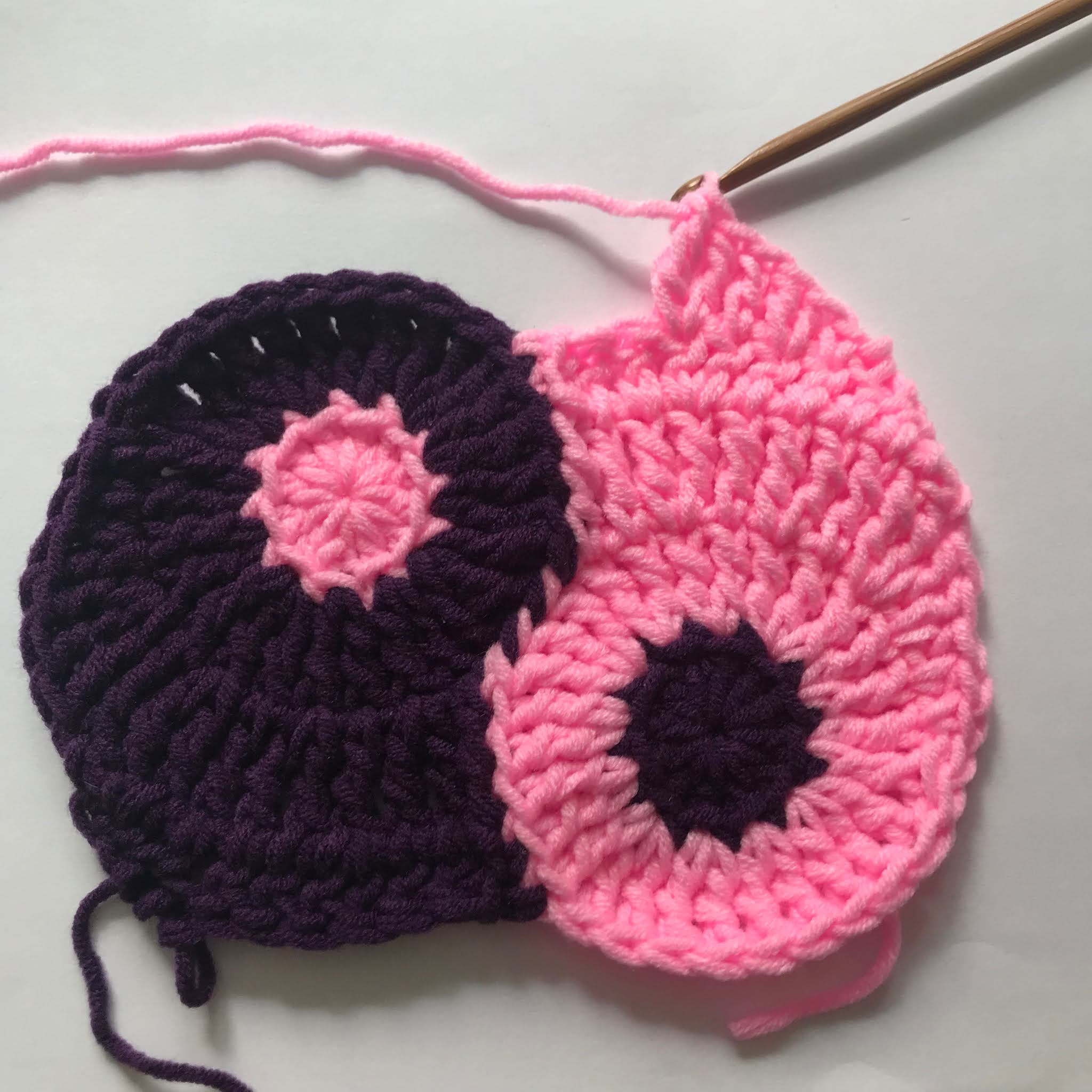 Bright Bag Yin Yang granny square!