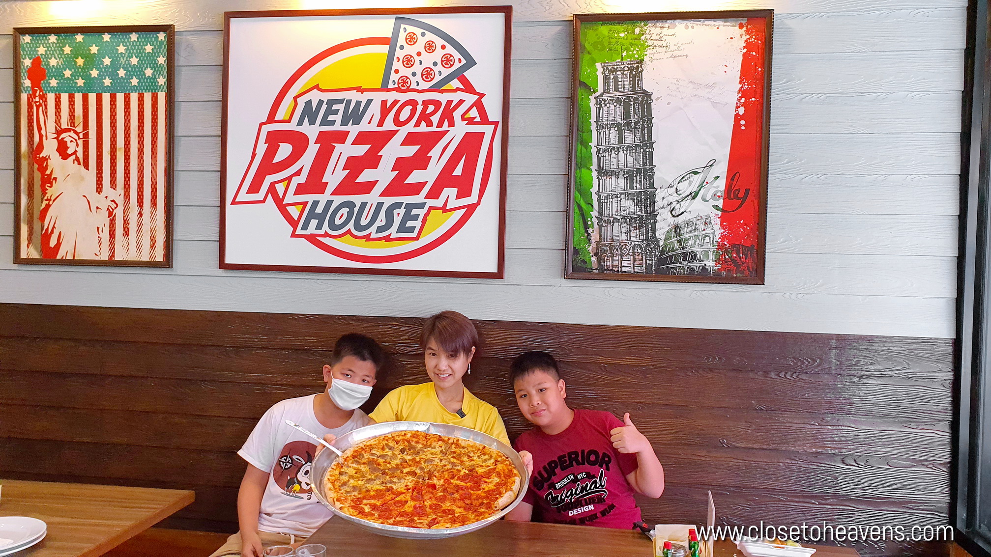 New York Pizza House Pattaya พิซซ่าขนาดยักษ์ 21"