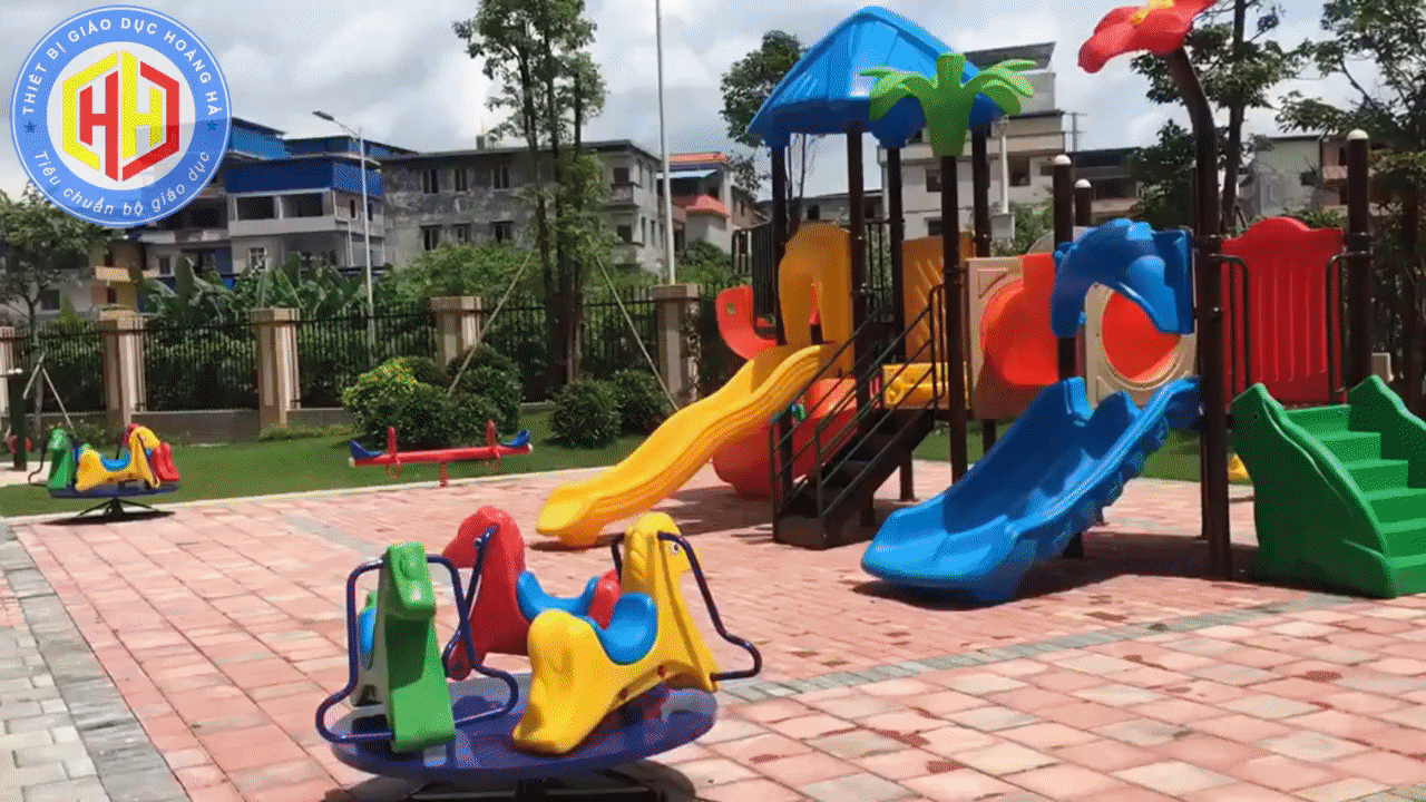 Thiết Kế Khu Vui Chơi Trẻ Em Ngoài Trời Tại Trường Mầm Non