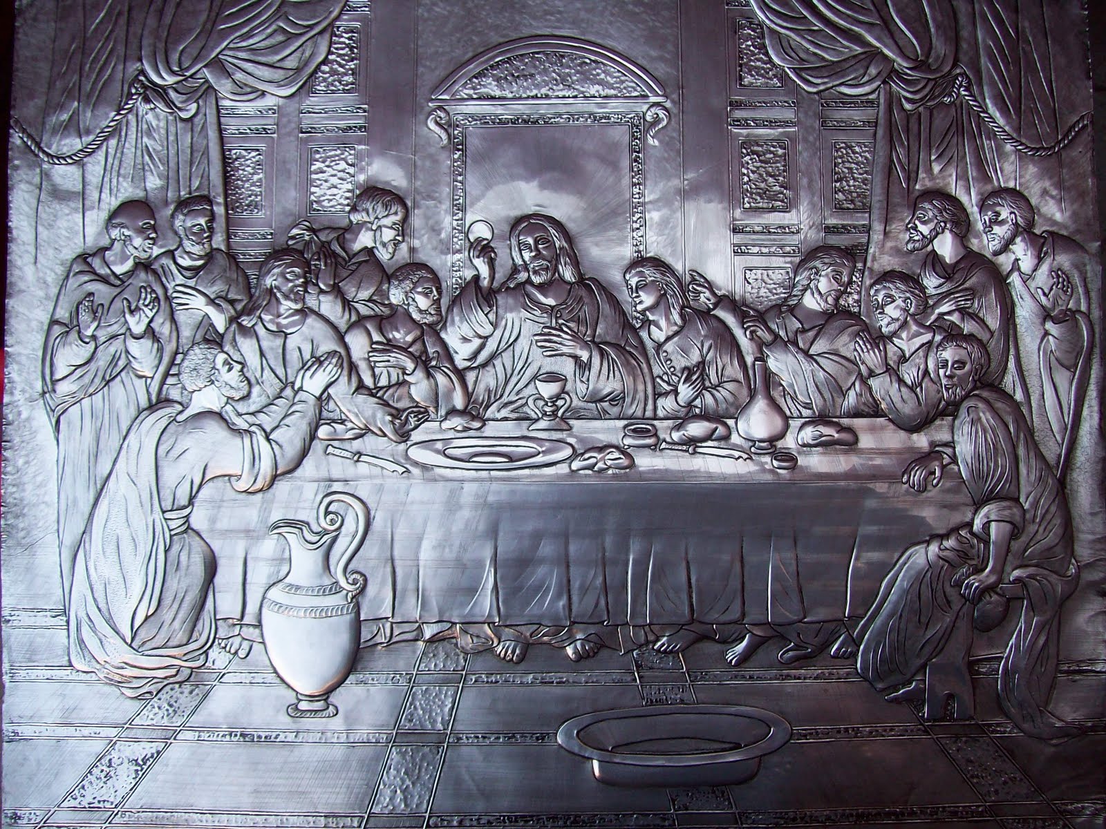 *ARTE REPUJADO EN METAL*