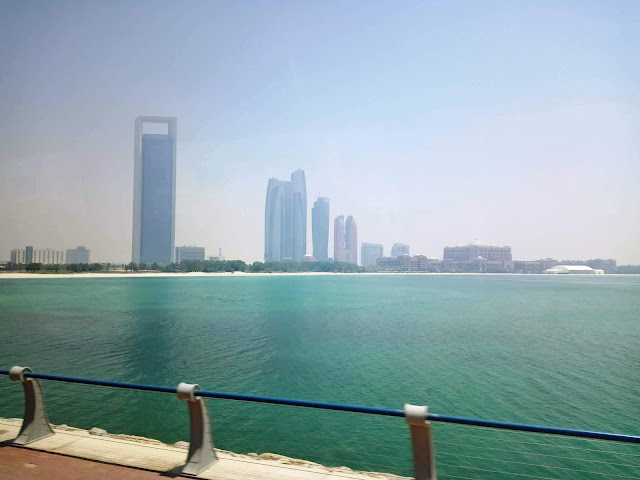 Emiratos Árabes - Su Capital Abu Dabi