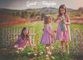 Fotografías de comunión en el campo niñas Galart Fotógrafos