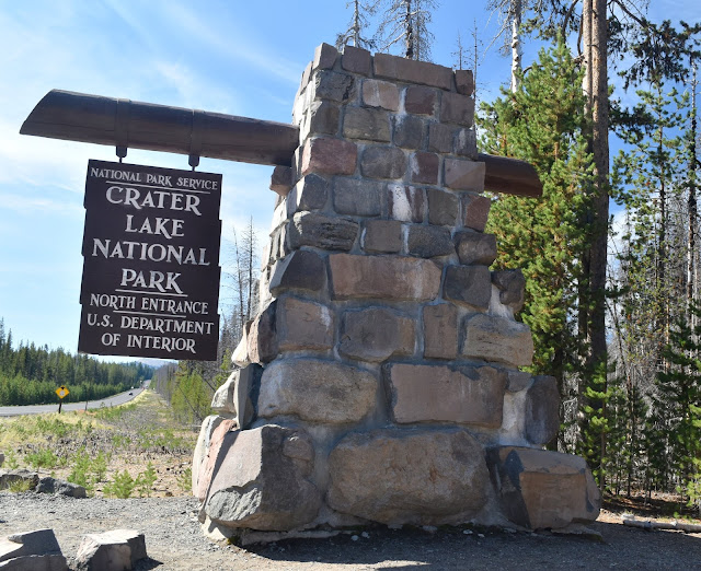  Crater Lake National Park Entrance