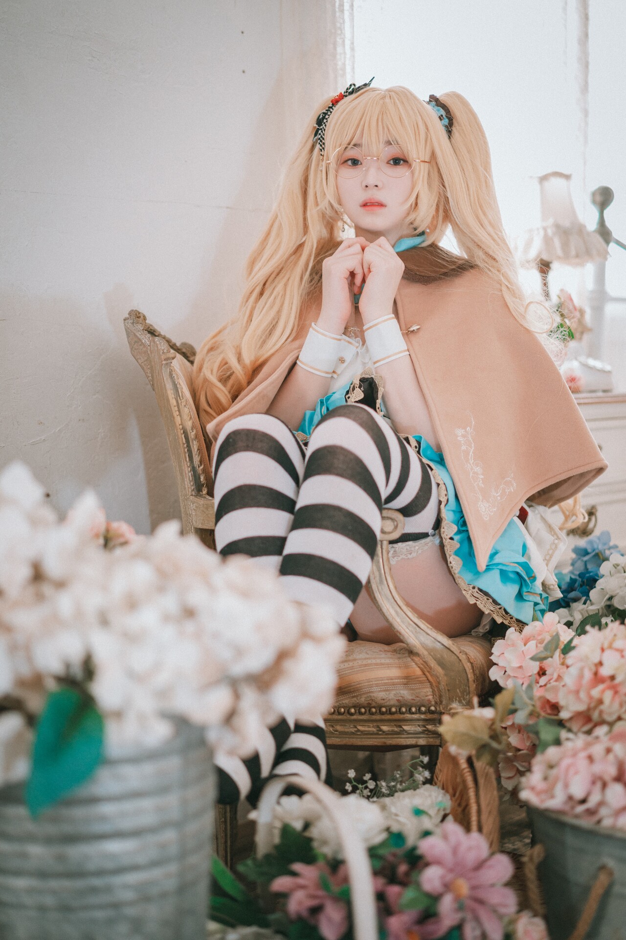 Bambi 밤비, [DJAWA] Alice in Glasses (Alice in Wonderland)