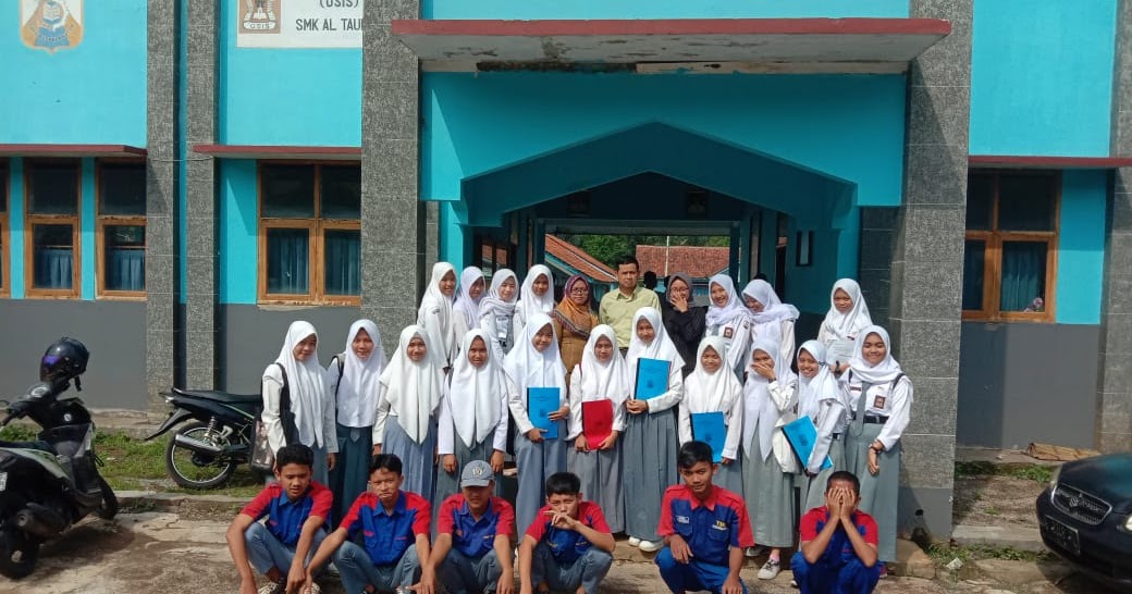 SMK AL TAUFIQ