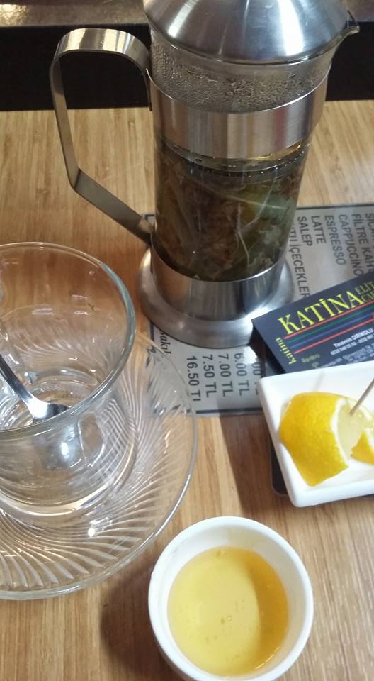 KADIKÖY TAROT FALI BAKAN YERLER MEKANLAR EN İYİ TAROTCU KAFE 0216
