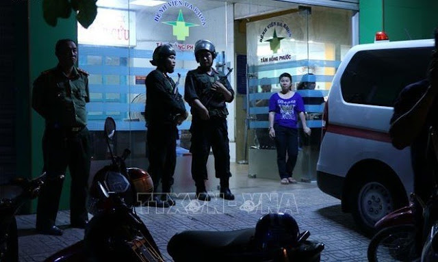 Huy động 100 cảnh sát bắt giữ nhóm đòi nợ tại bệnh viện Tâm Hồng Phước