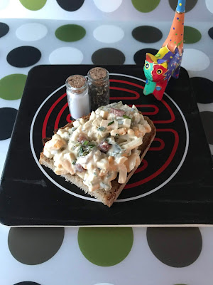 Eiersalat Eiersalat mit Speck und Lauch