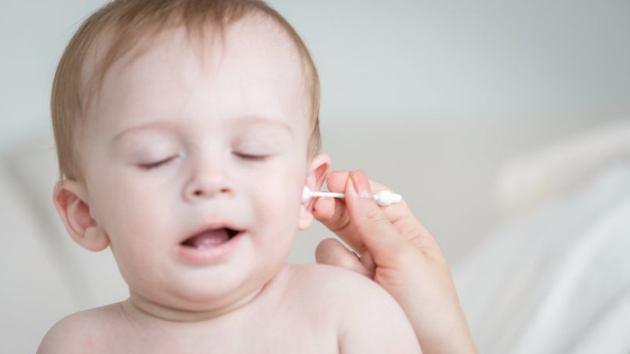 How to Clean Newborn Baby in Urdu Hindi Health Tips