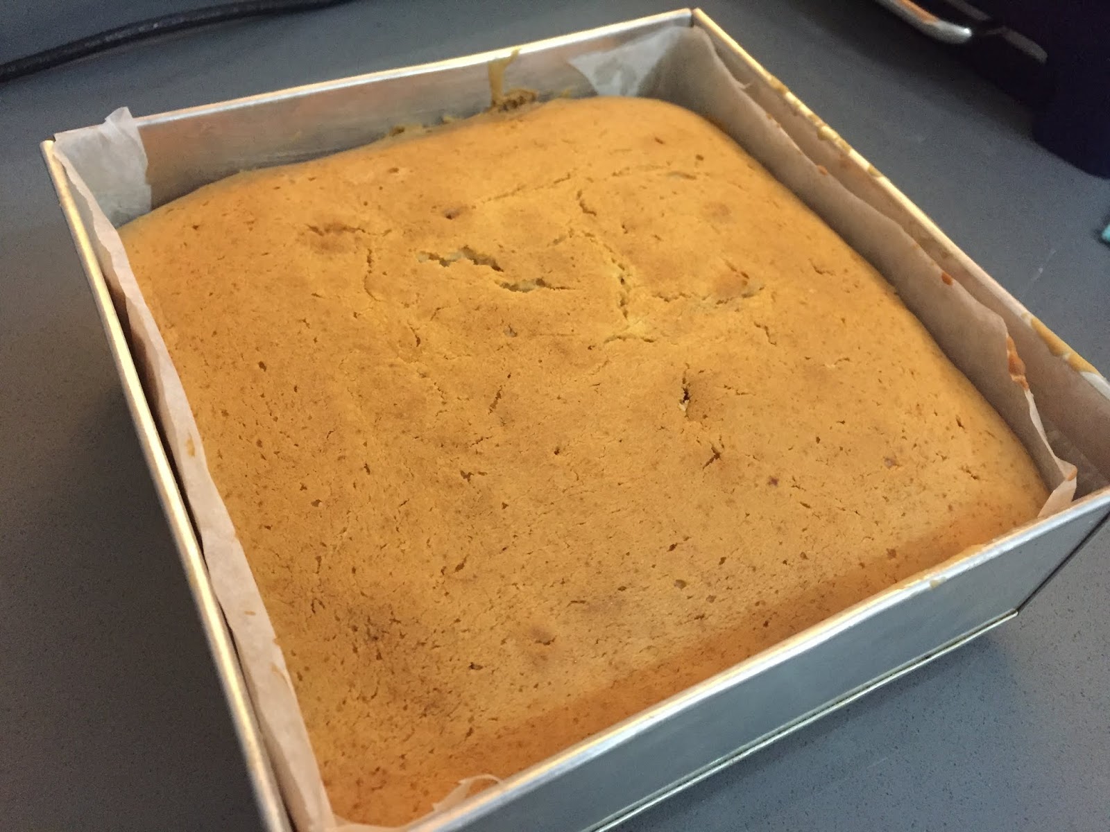 Kek Butter Yang Gebu dan Lembab.