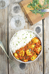 The Iron You: Easy Tomato Chicken Curry