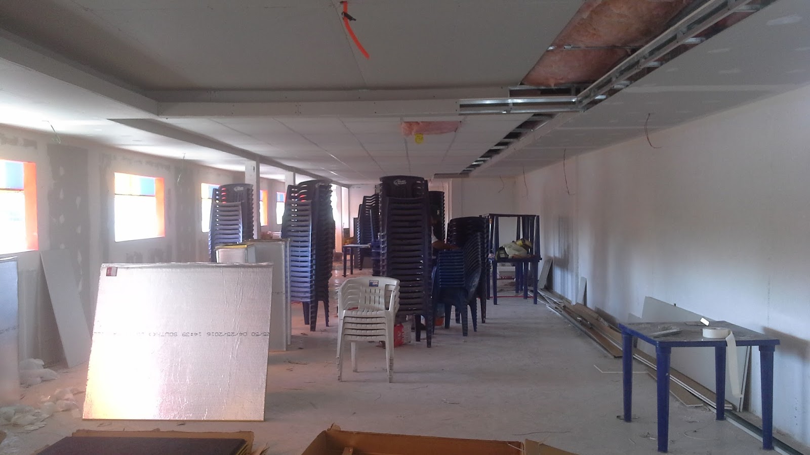 Acabados Orion: Cielo falso en salón de eventos