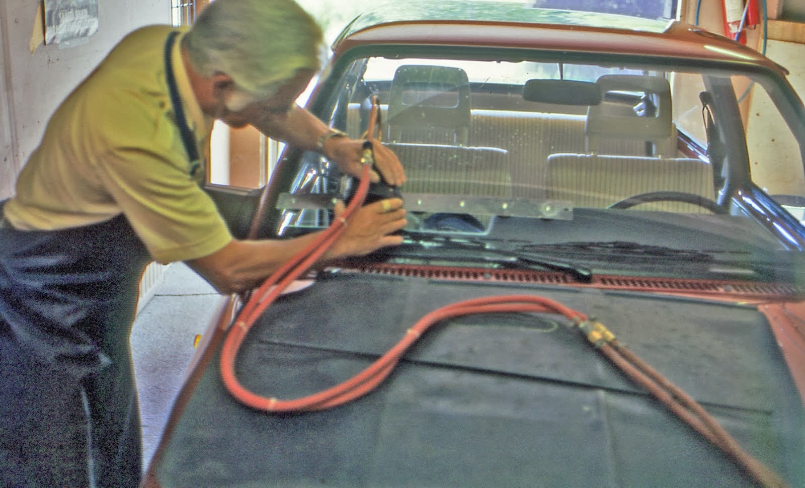 Windshield wiper cleaners grinding inside conditions