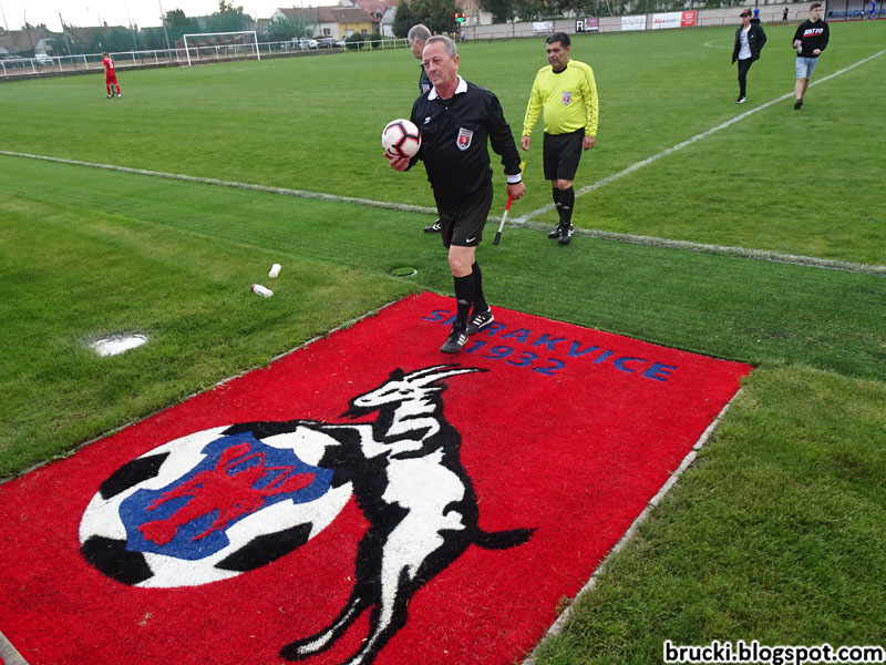 Koln 17 18 Heimtrikot Veroffentlicht Nur Fussball