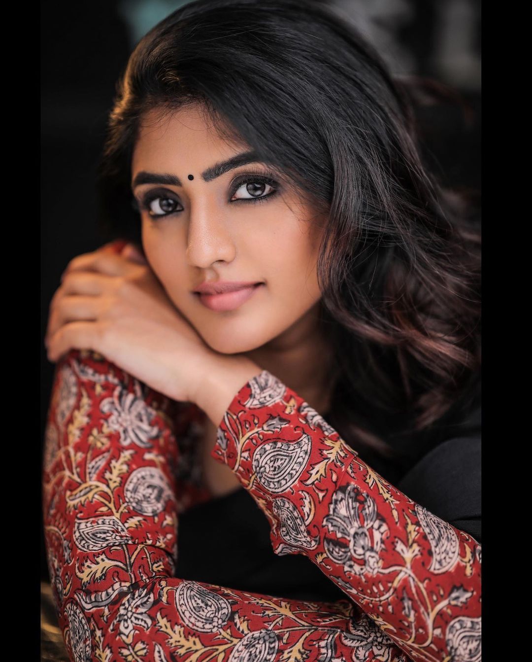 Eesha Rebba in Black Saree Photos Eesha Rebba in Black Saree Photos