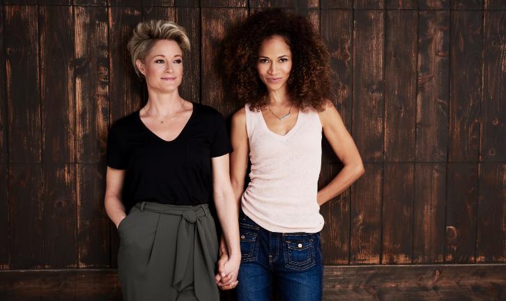 Teri Polo And Sherri Saum