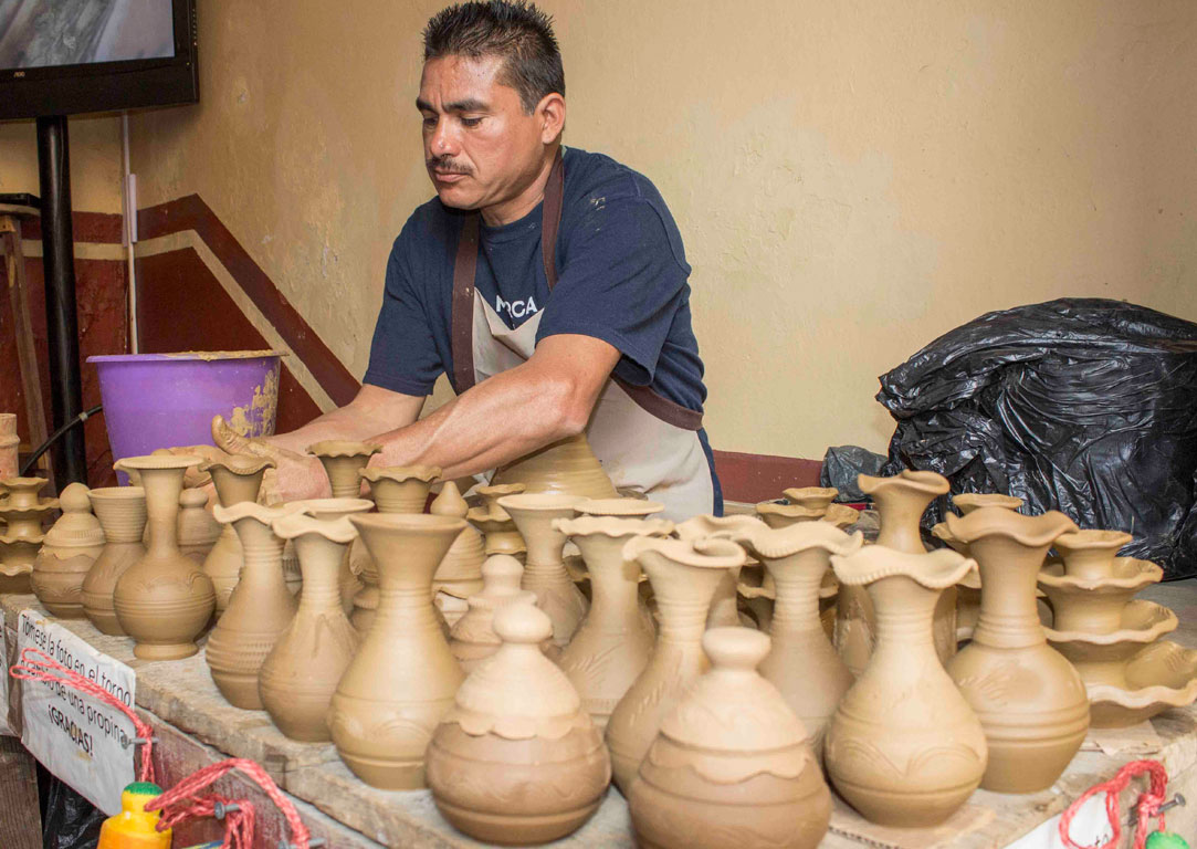 Los artesanos pueden tributar en RIF o por el adquiriente de sus artesanías. Tu Asesor en Los artesanos pueden tributar en RIF o por el adquiriente de sus artesanías. Tu Asesor en