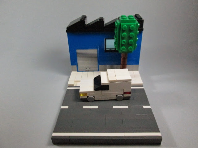 MOC LEGO Armazém e carrinha de distribuição em micro escala