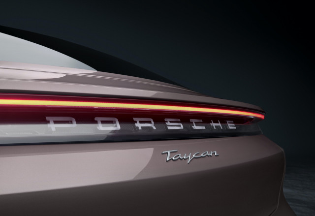 2021 Porsche Taycan Review
