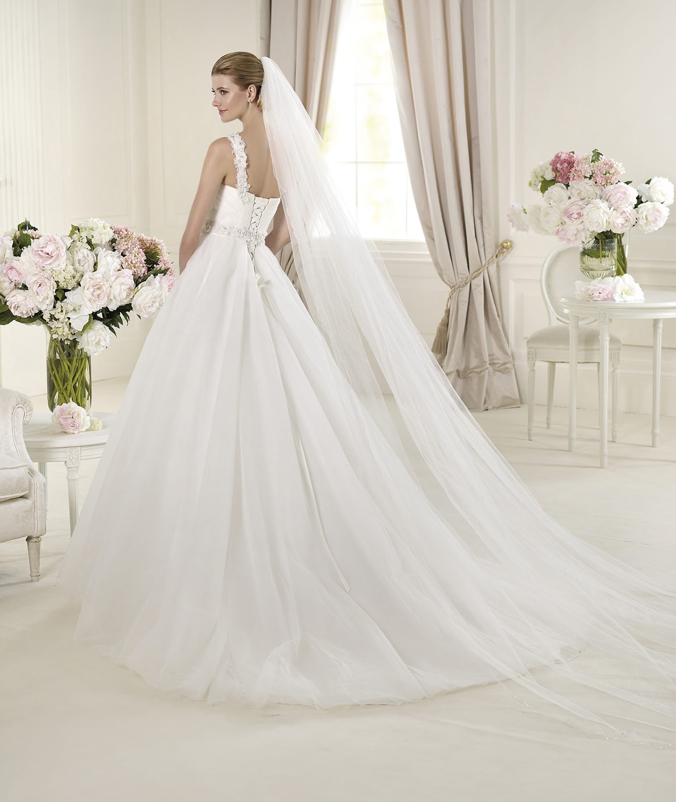 IN LOVE WITH BEAUTY: 2013 Pronovias Glamour Collection - part 2