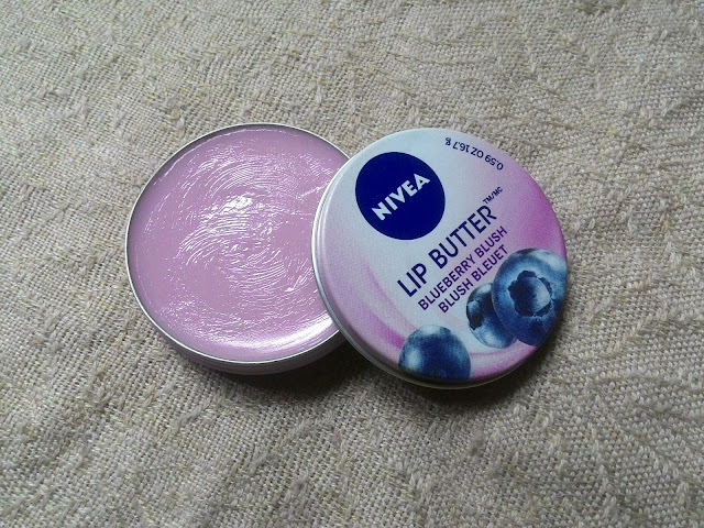 Nivea Lip Butter Blueberry Blush