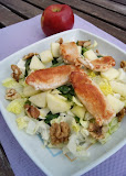 http://rebuscandoenladespensa.blogspot.com.es/2013/04/ensalada-de-manzana-y-pollo.html