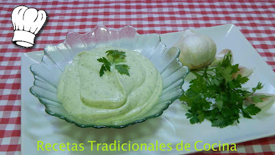 Cómo hacer alioli verde una salsa muy fácil y deliciosa