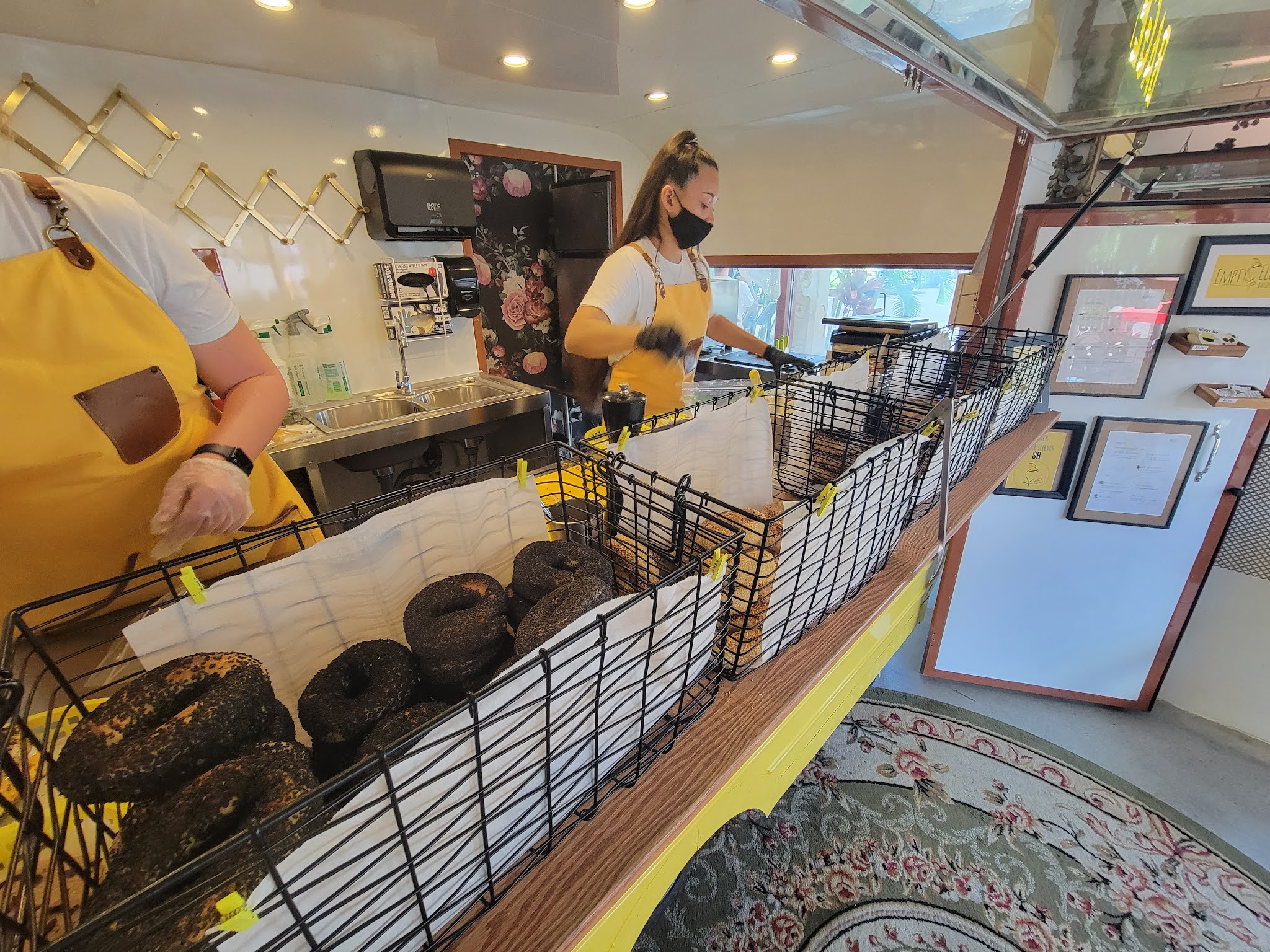 Empty Elle Bagel & Elvin's Bakery